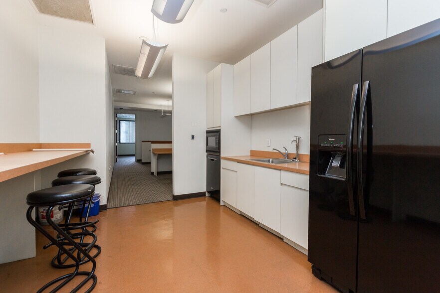 More Photos Of 1200 Brickell Ave, Miami Office For Sale