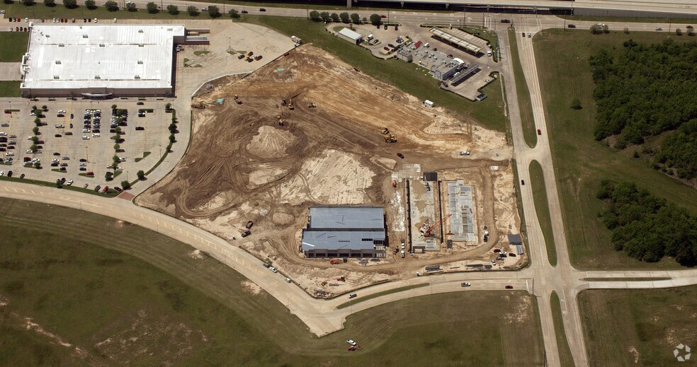 More Photos Of 1227 Grand West Blvd, Katy Coworking Space