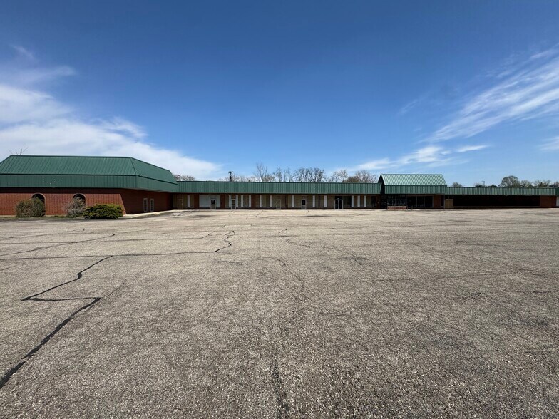 Primary Photo Of 4614-4652 Wilmington Pike, Dayton General Retail For Sale