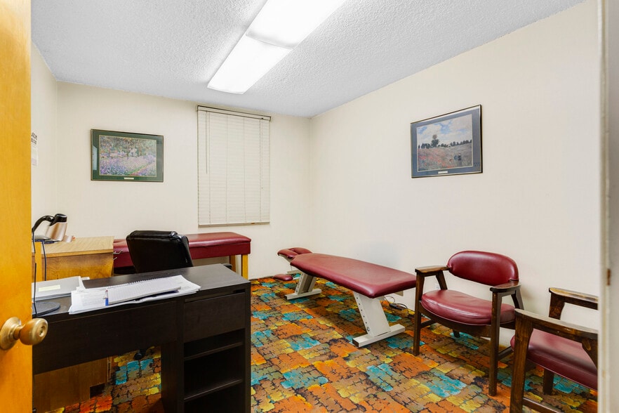 More Photos Of 3480 Live Oak St, Huntington Park Medical For Sale