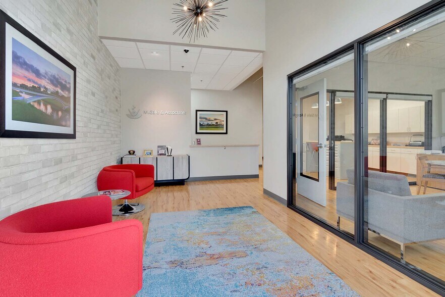 More Photos Of 3000 Race St, Fort Worth Office For Lease