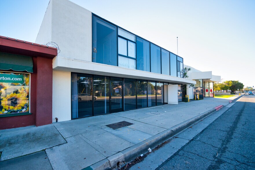More Photos Of 1532-1538 W Commonwealth Ave, Fullerton Storefront Retail Residential For Lease