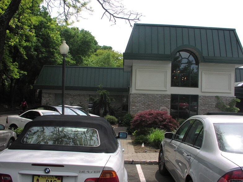 More Photos Of 10 James St, Florham Park Medical For Lease