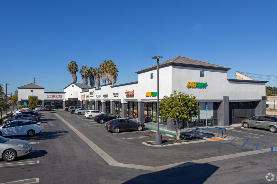 Primary Photo Of 3903-3925 W Rosecrans Ave, Hawthorne Storefront For Lease