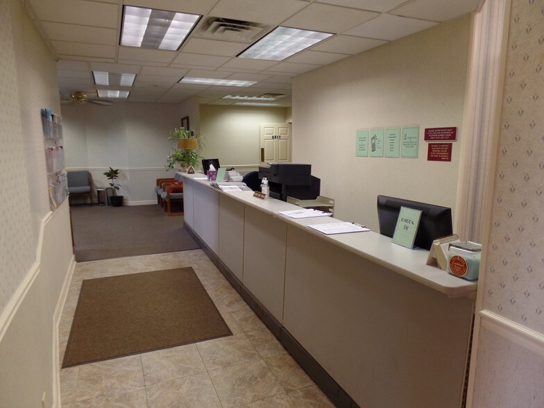 More Photos Of 316 E Harper St, Troy Medical For Sale