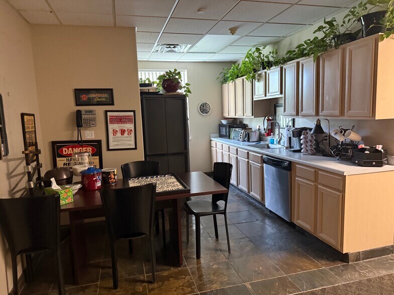 More Photos Of 970 Caughlin Crossing, Reno Medical For Lease