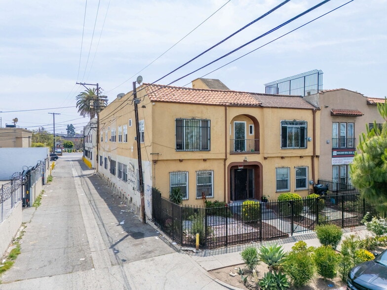 More Photos Of 1014 W 57th St, Los Angeles Apartments For Sale