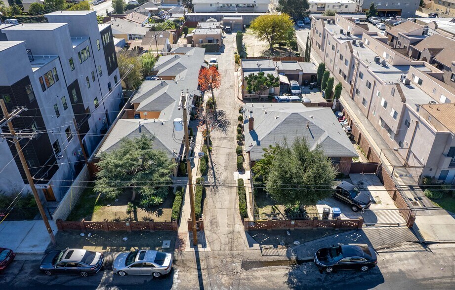More Photos Of 11414 Calvert St, North Hollywood Land For Sale
