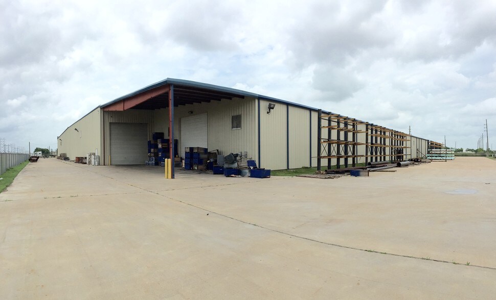 More Photos Of 4433 South Dr, Houston Manufacturing For Sale