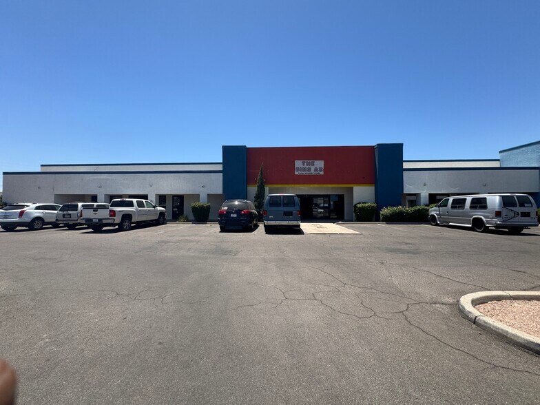 Primary Photo Of 116 N Lindsay Rd, Mesa Unknown For Lease