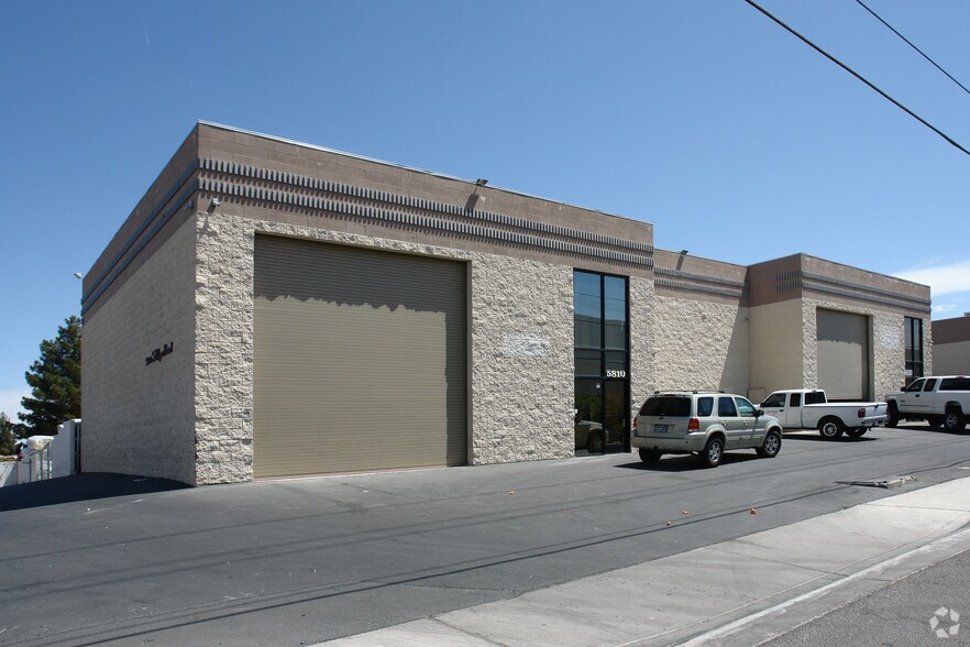 Primary Photo Of 5830 Wynn Rd, Las Vegas Unknown For Lease