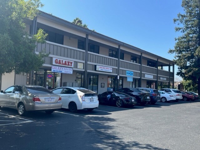 More Photos Of 300-336 S Abel St, Milpitas General Retail For Lease
