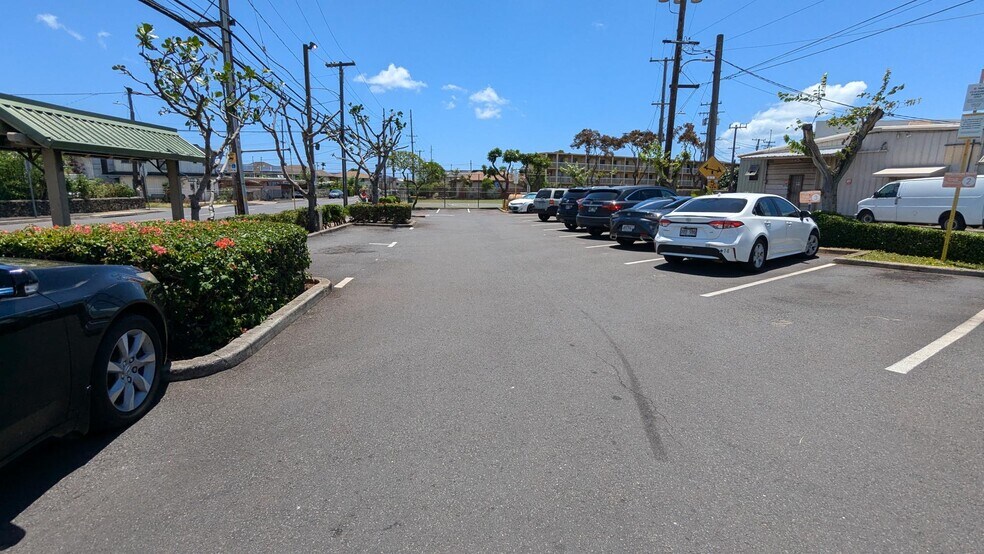 More Photos Of 904 Mokauea St, Honolulu Restaurant For Sale