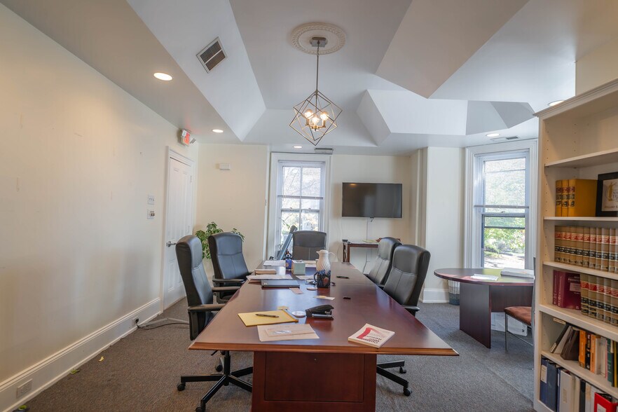 More Photos Of 116 S Broad St, Kennett Square Office Residential For Lease
