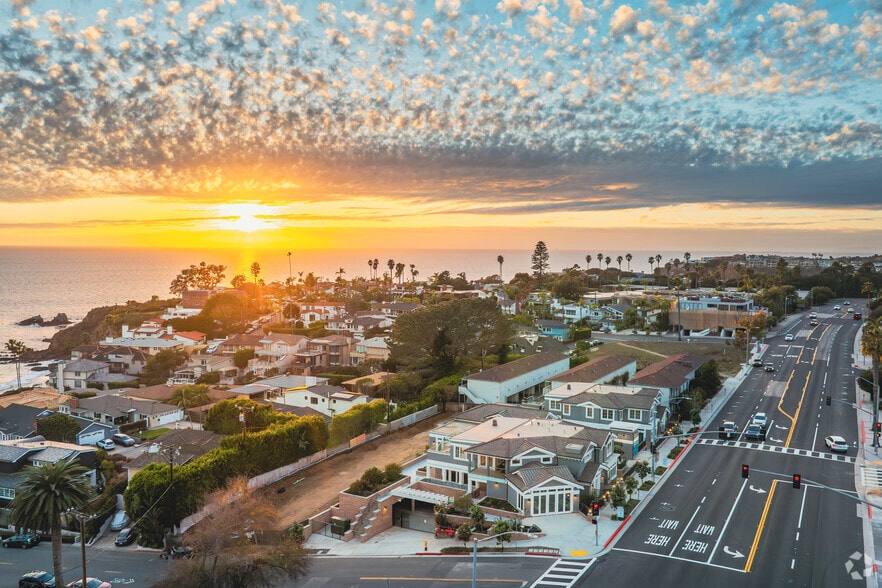 More Photos Of 1363-1373 Coast Hwy, Laguna Beach Storefront Retail Residential For Sale