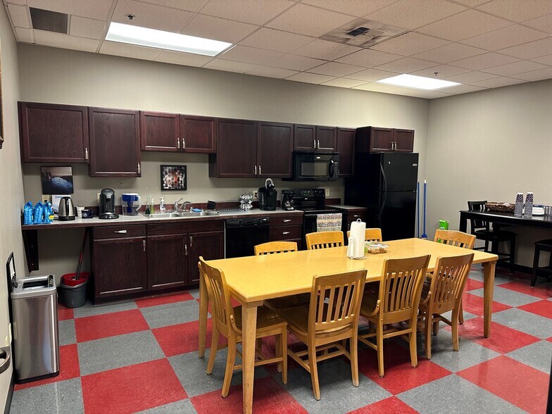 More Photos Of 2675 Palmer St, Missoula Office For Lease