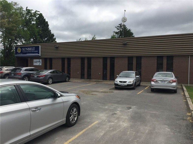 More Photos Of 2821 Riverside Dr, Ottawa Office For Sale