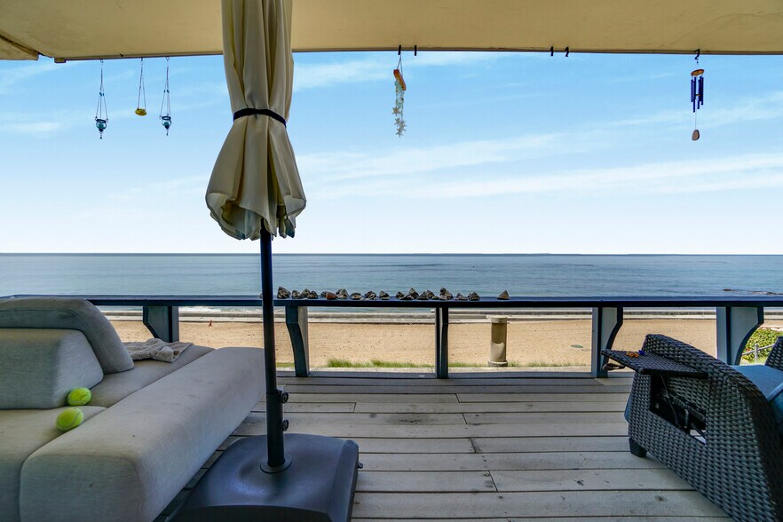 More Photos Of 11914 Beach Club Way, Malibu Multifamily For Sale