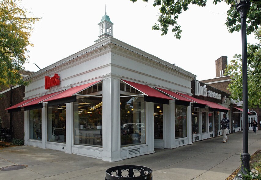 More Photos Of 13111-13125 Shaker Blvd, Cleveland Unknown For Lease