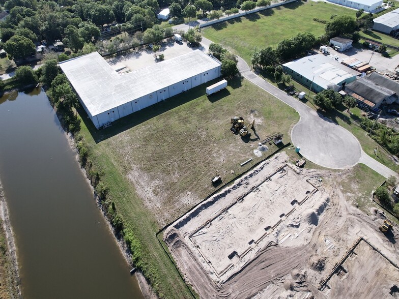 More Photos Of 5000 42nd pl, Vero Beach Industrial For Sale