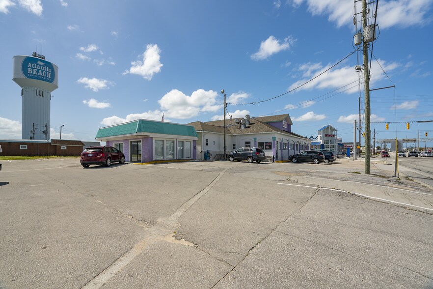 More Photos Of 100 E Fort Macon Rd, Atlantic Beach Restaurant For Sale