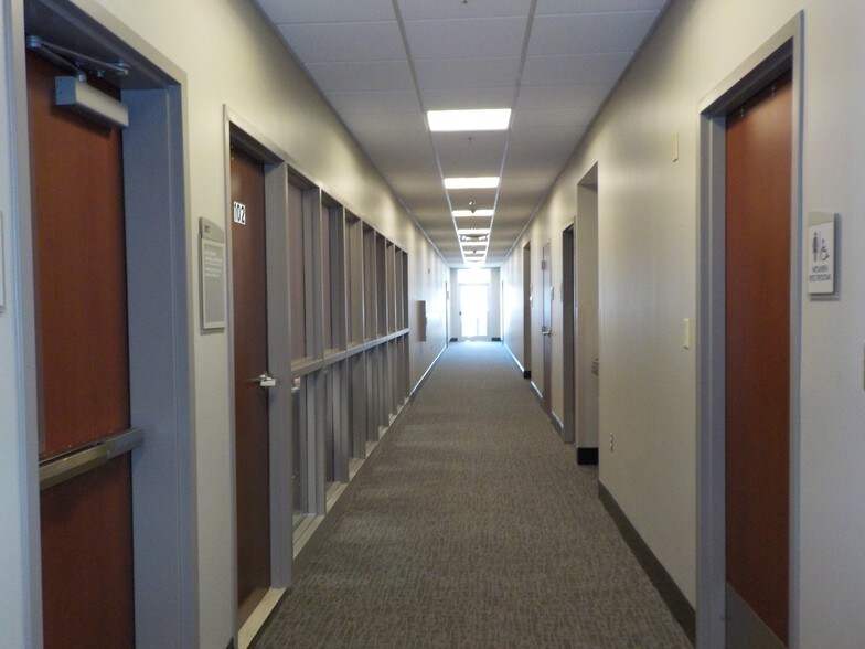 More Photos Of 5700 N Exp 77/83, Brownsville Medical For Lease