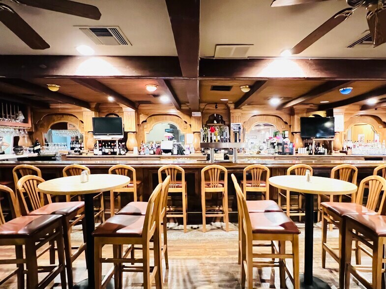More Photos Of 4426 Central Ave, Camarillo Restaurant For Sale