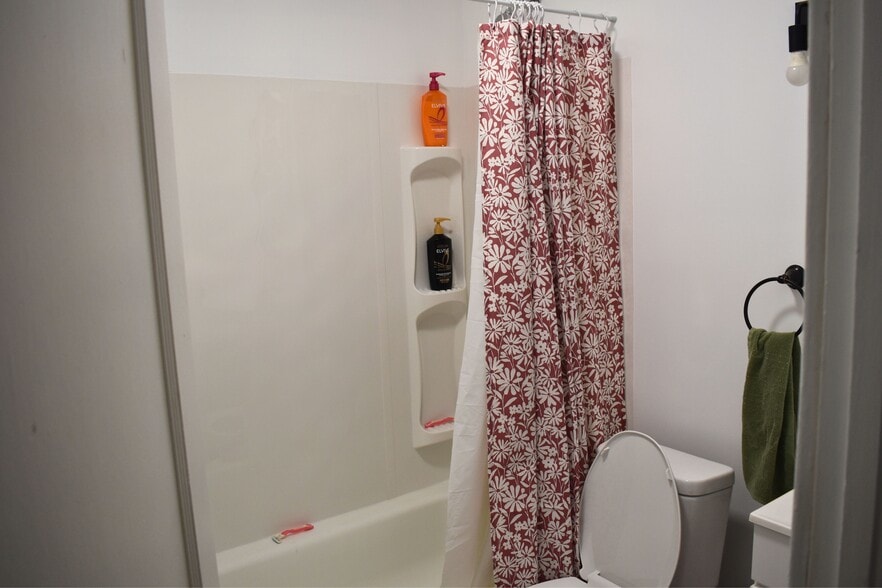 More Photos Of 140 Chapin St, Binghamton Apartments For Sale