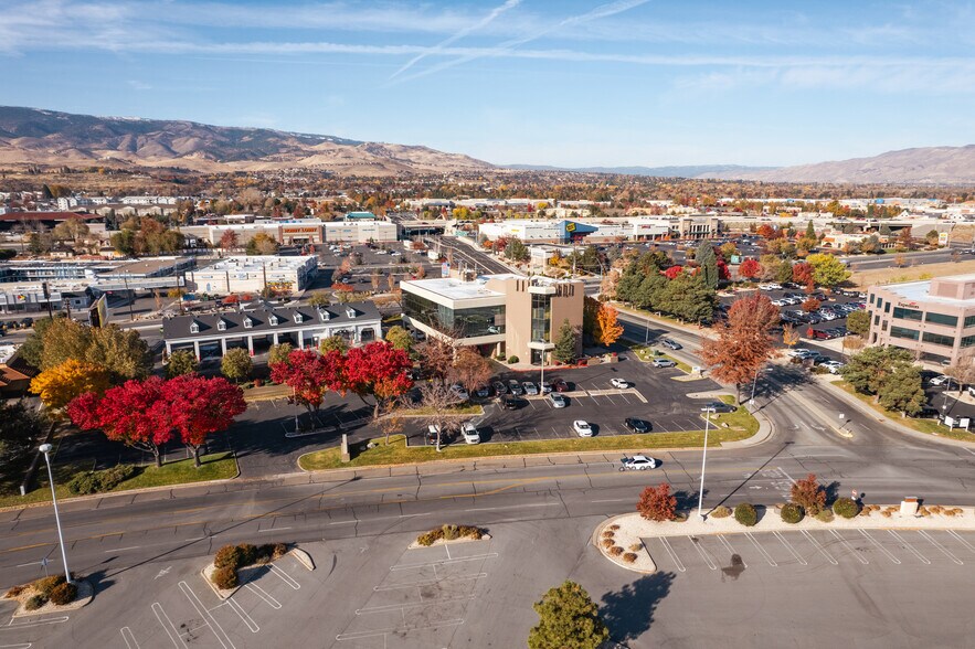 More Photos Of 5011 Meadowood Mall Cir, Reno Office For Lease
