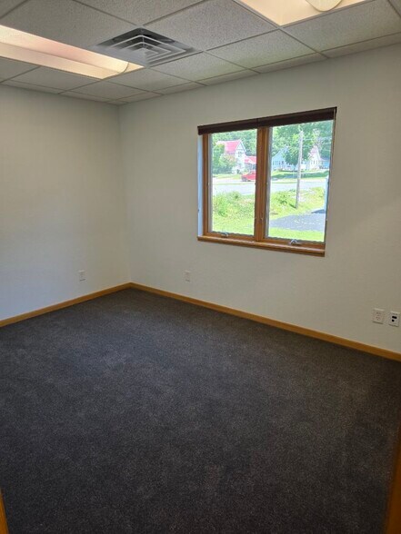 More Photos Of 1130 Sextonville Rd, Richland Center Medical For Lease
