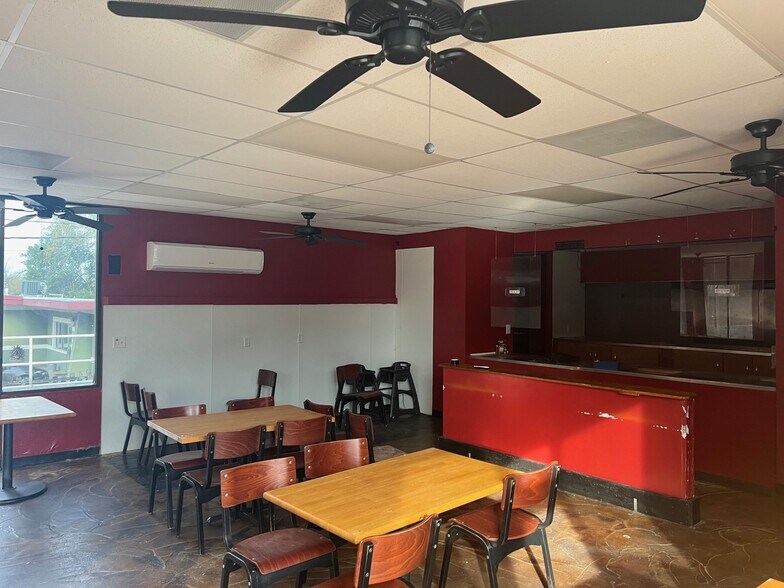 More Photos Of 1911 S Adams St, Tallahassee Freestanding For Sale