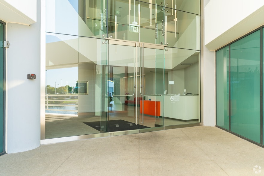 More Photos Of 777 Mariners Island Blvd, San Mateo Office For Lease