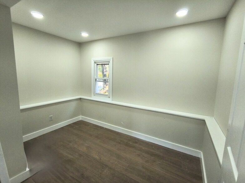 More Photos Of 2 Mountain View Ave, Long Valley Medical For Lease