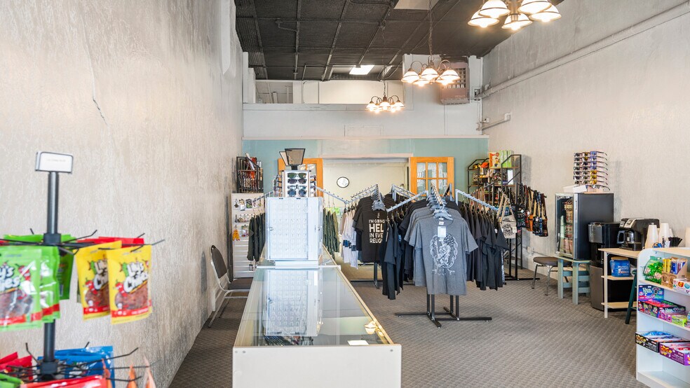 More Photos Of 27 N Cascade Ave, Montrose Storefront For Sale