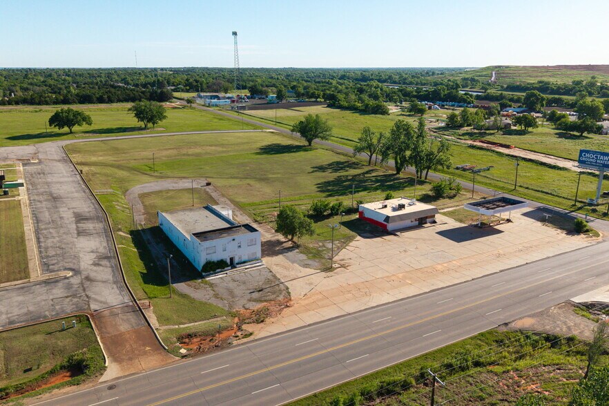 More Photos Of 4627 NE 23rd St, Oklahoma City Religious Facility For Sale
