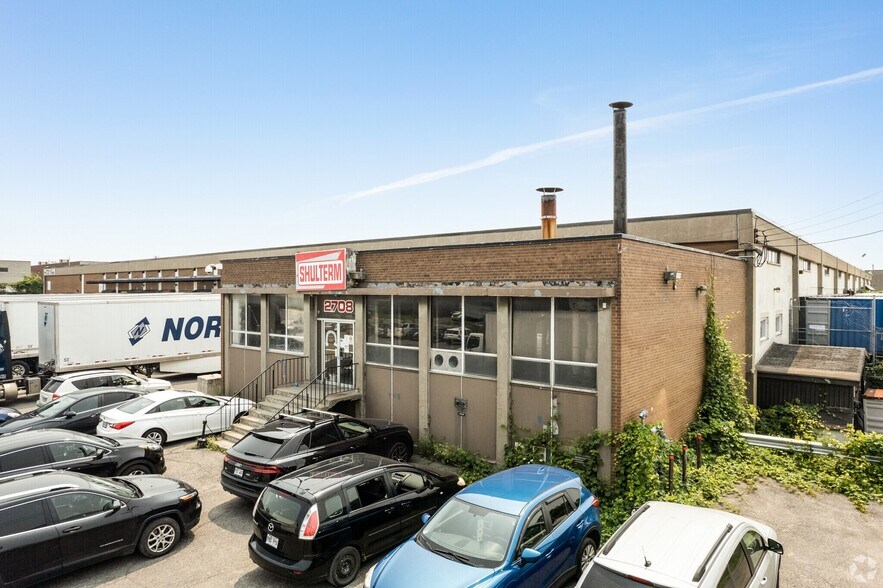 More Photos Of 2698-2720 Rue Léger, Montréal Warehouse For Lease