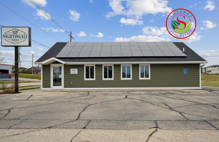 Primary Photo Of 606 Rossville Rd, Waukon Restaurant For Sale