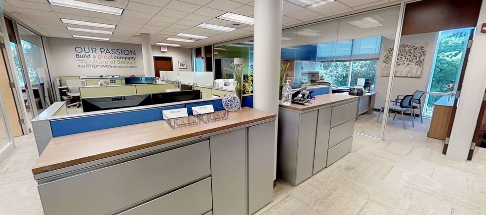 More Photos Of 5080 W Newberry Rd, Gainesville Bank For Sale