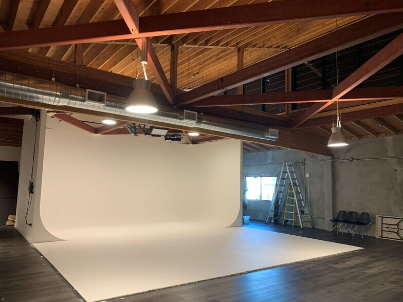 More Photos Of 4610 Valley Blvd, Los Angeles Manufacturing For Lease