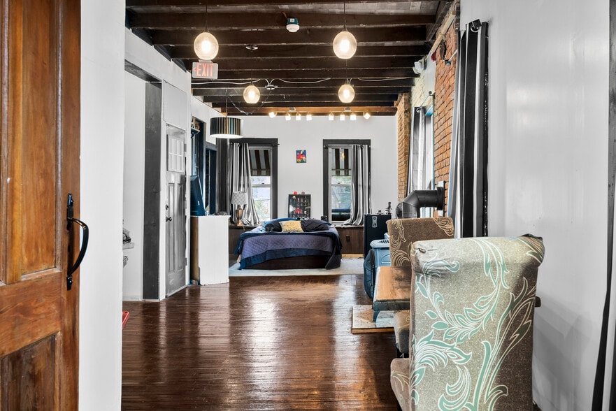 More Photos Of 764 1/2 Eastern Ave, Schenectady Restaurant For Sale