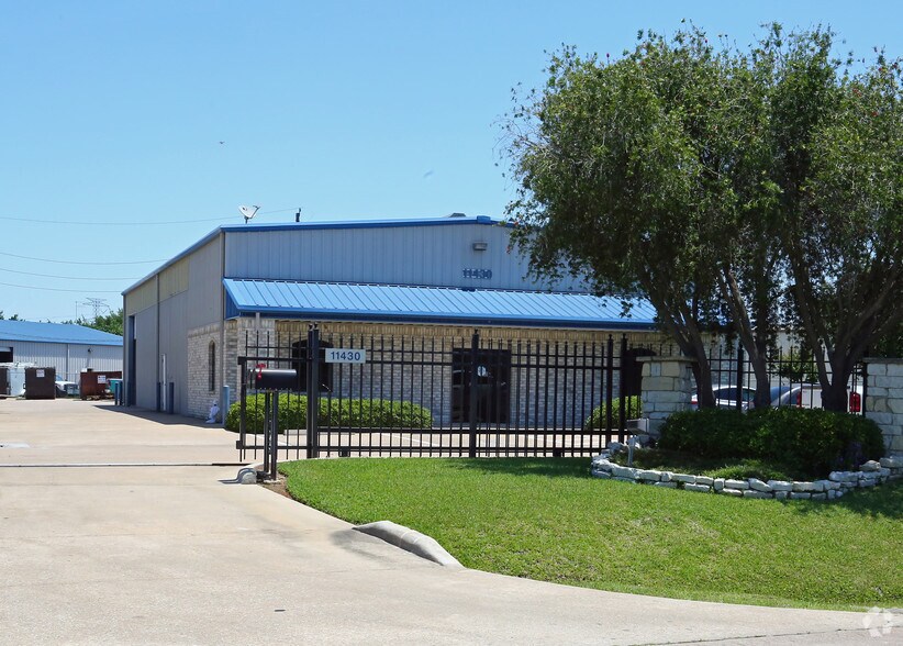 Primary Photo Of 11430 Brittmoore Park Dr, Houston Industrial For Lease