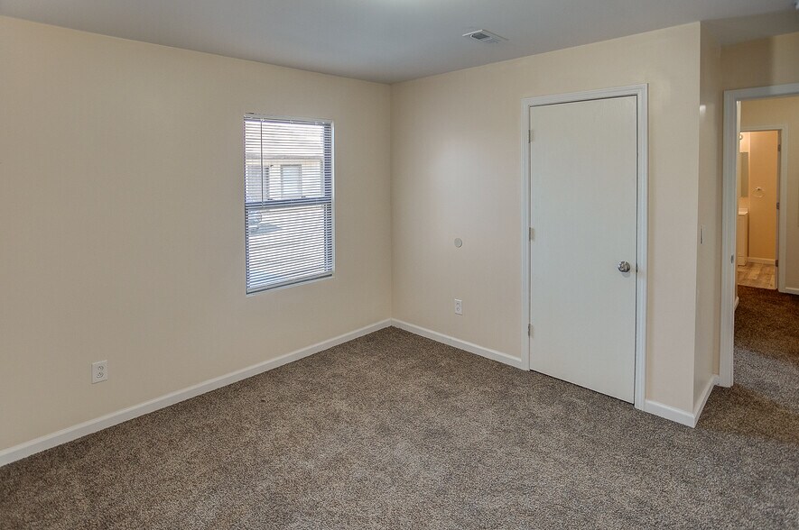More Photos Of 3503 Falling Springs Rd, Cahokia Apartments For Sale