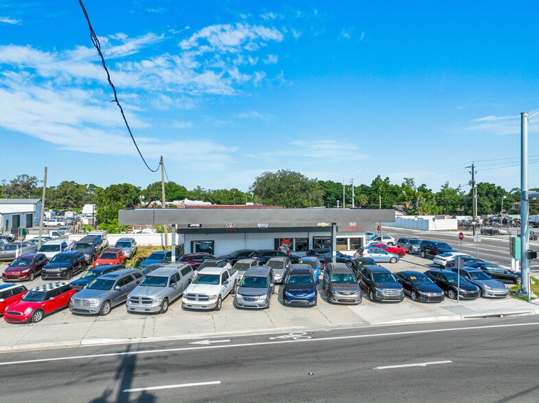More Photos Of 910 Cattlemen Rd, Sarasota Auto Repair For Lease