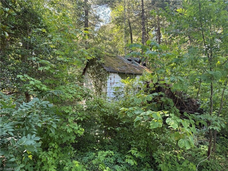 More Photos Of 607 Kirby Rd, King Land For Sale