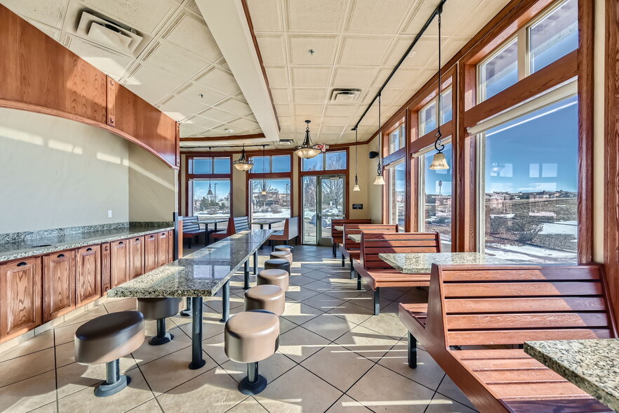 More Photos Of 9846 Zenith Meridian Dr, Englewood Restaurant For Sale