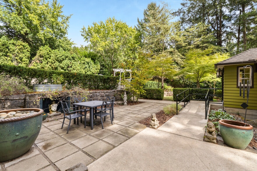 More Photos Of 7303 SW Beaverton Hillsdale Hwy, Portland Medical For Sale