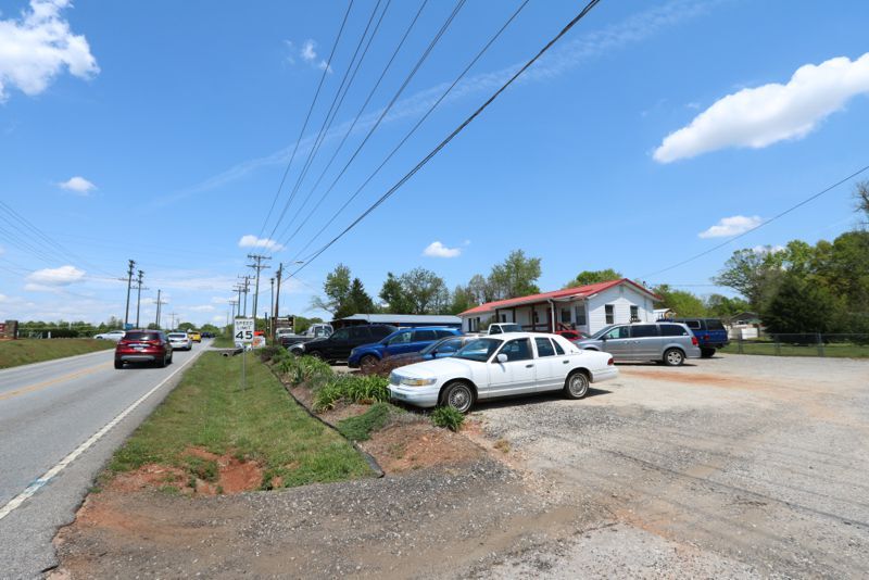 3232 N Highway 101, Greer, SC 29651 Specialty For Sale