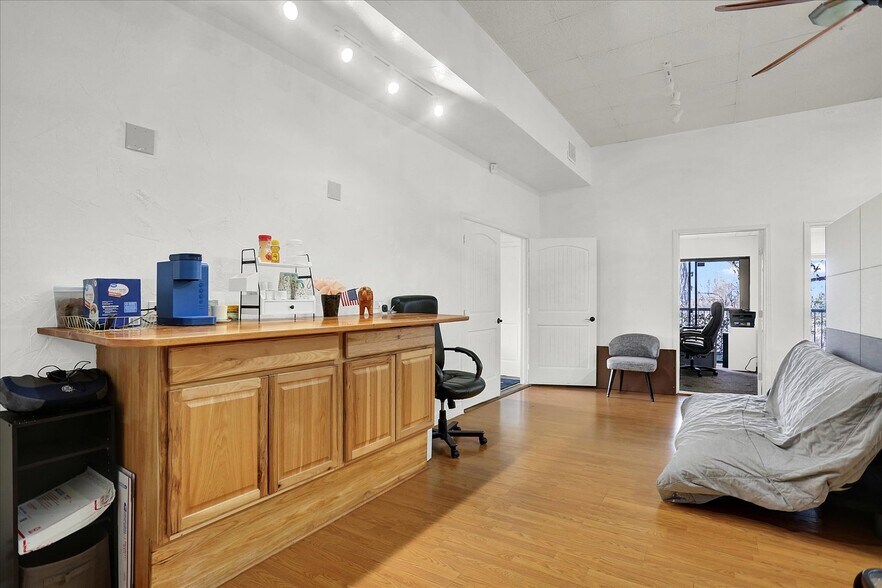 More Photos Of 1201 S Parker Rd, Denver Medical For Sale