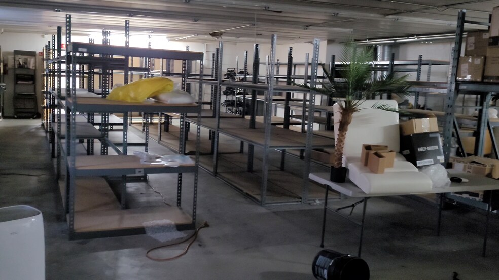 More Photos Of 1517 Pacific Coast Hwy, Harbor City Auto Dealership For Sale