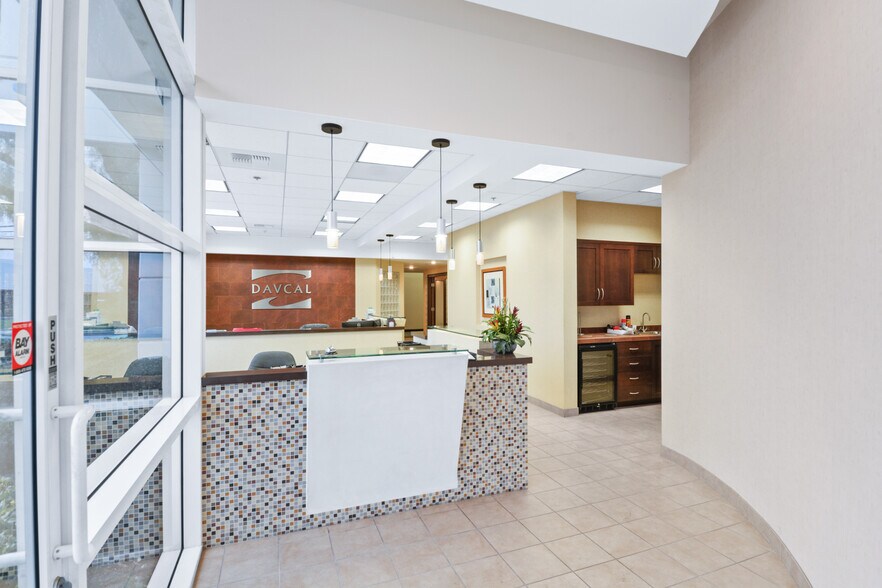 More Photos Of 1101 S Richfield Rd, Placentia Warehouse For Sale